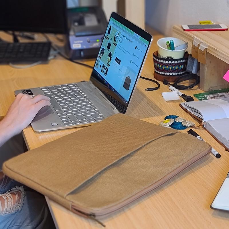 Laptop Sleeve Light Brown